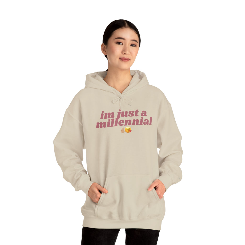 STATEMENT HOODIE - I´M JUST A MILLENNIAL